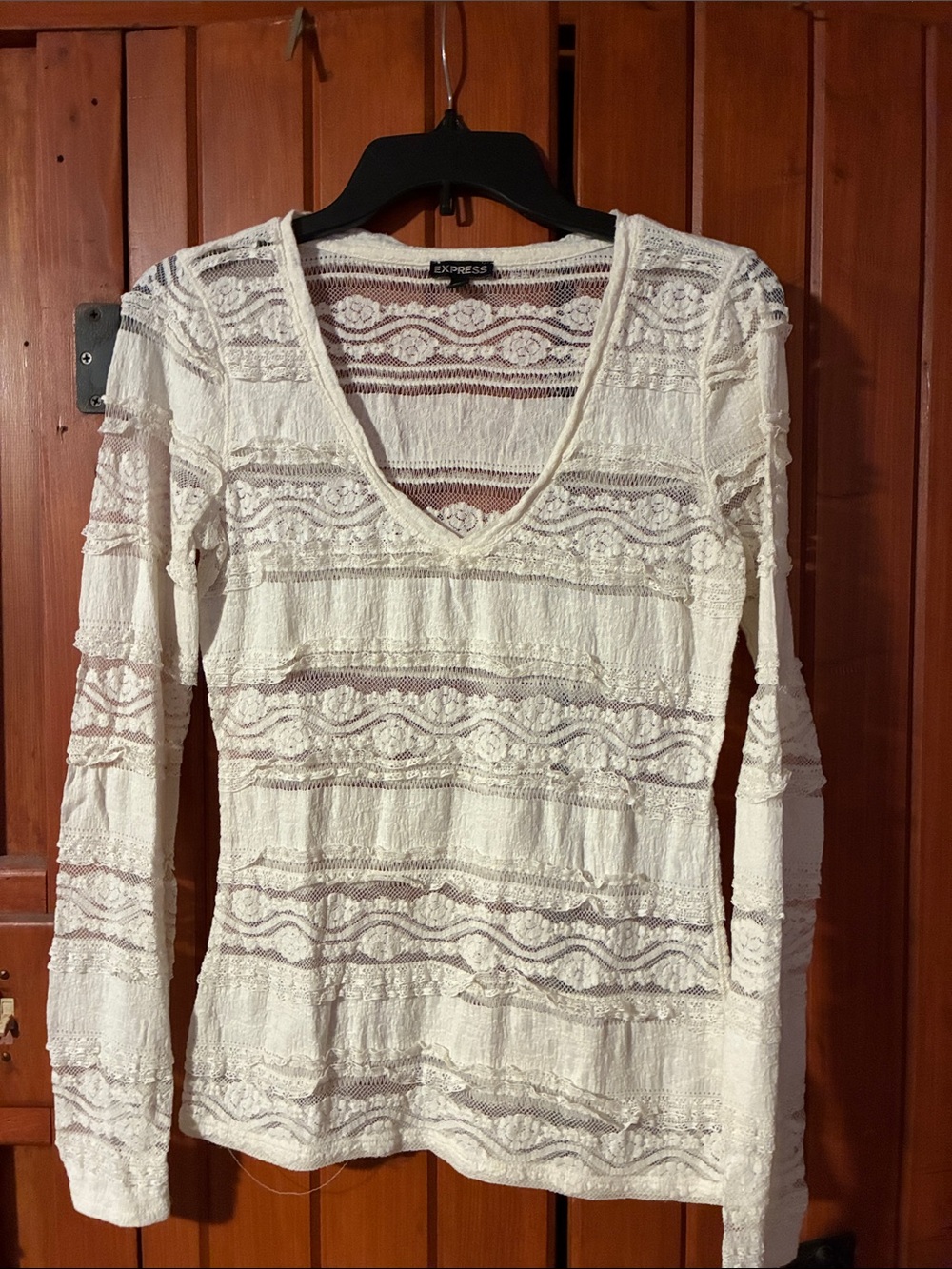 Express Women's Ivory Lace-Detail Long Sleeve V-Neck Top. B1